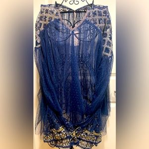 Gorgeous Free People Lace Peasant Top - Boho - Hippie - Size Small - NWT $148